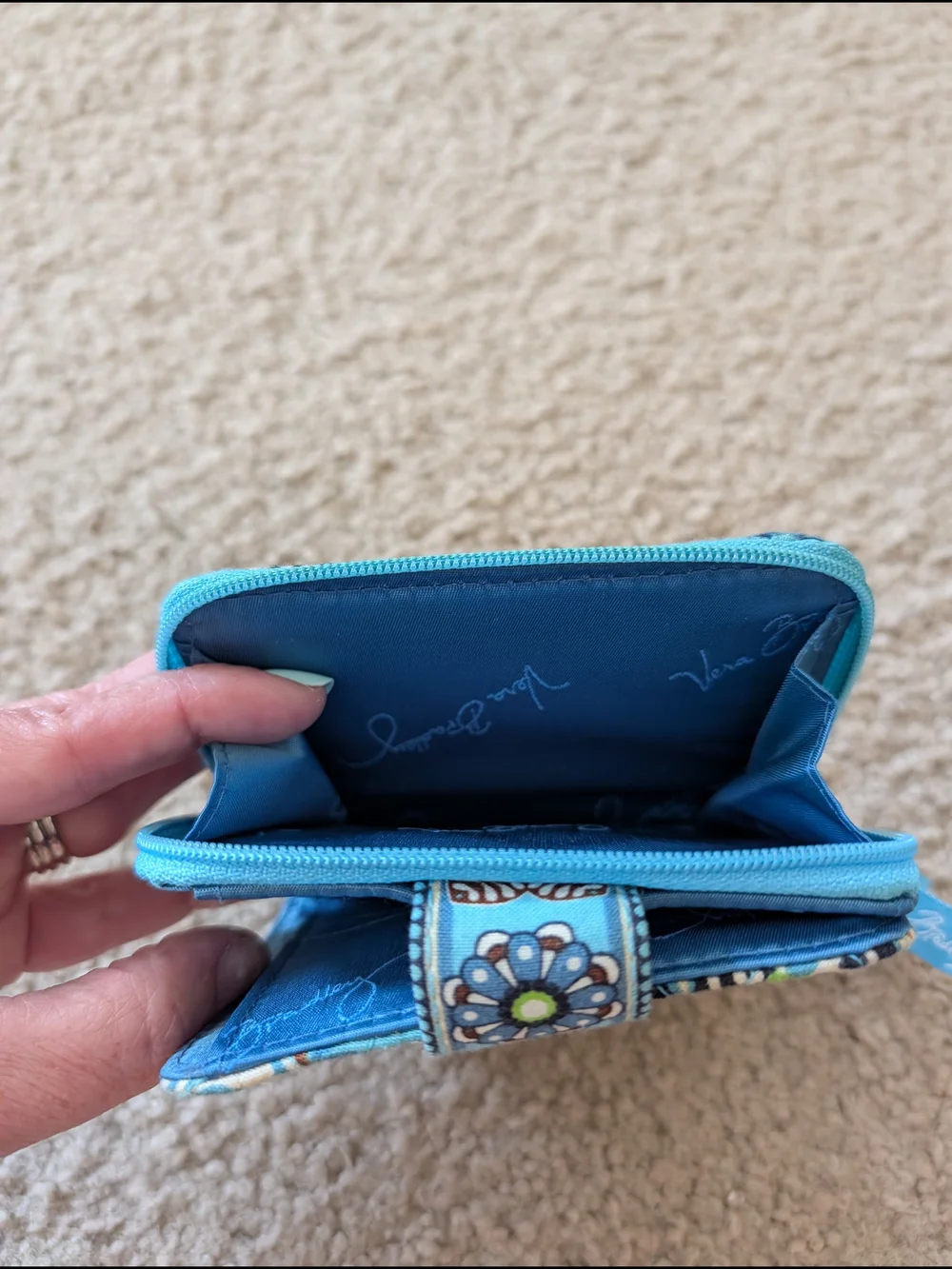Vera Bradley Quilted Bifold Bali Blue Patterned Women's Wallet - Picture 3 of 6